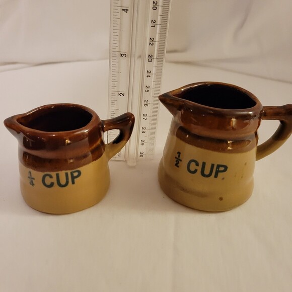 Vintage Brown Pottery Mearsuring Cups Half Cup and Quarter Cup - Picture 3 of 7